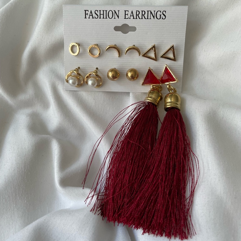 NEW Six pack gold earrings